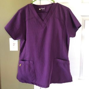 Wonderwink women’s scrubs set